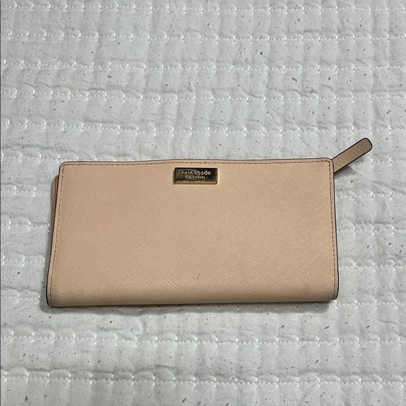 kate spade Handbags - Kate Spade Tan/ light pink Wallet